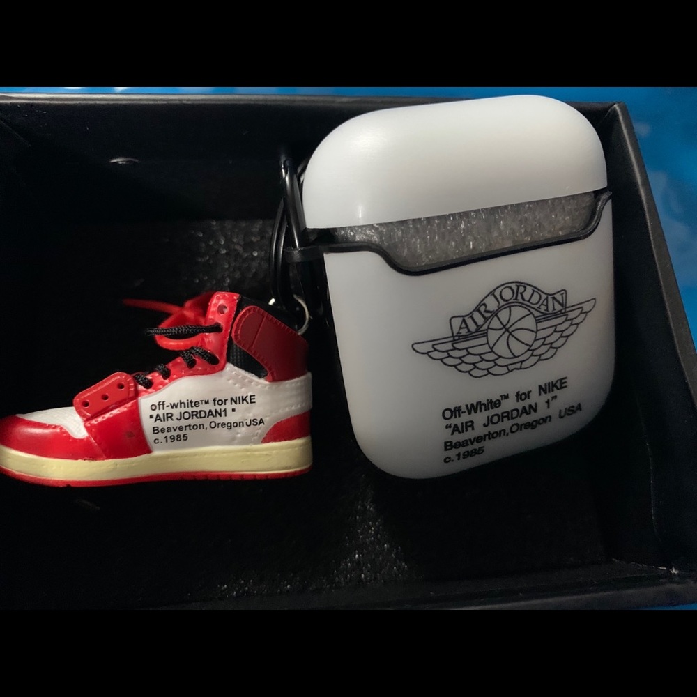 AirPod Case - Picture 2 of 10